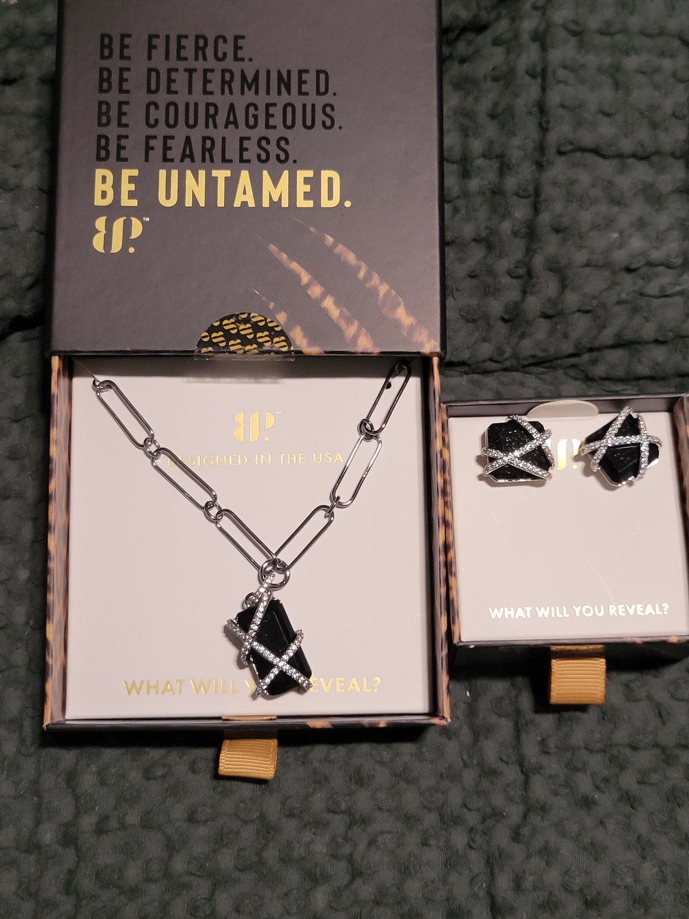 FREE OG W/purchase - Be Untamed Black Crystal Pendant Necklace and Earrings Set